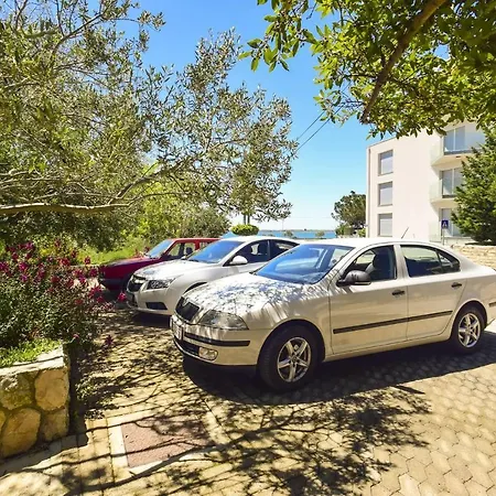 Vukic 1282 2* Vrsi